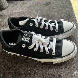 CONVERSE Women’s size 9 - NEVER WORN